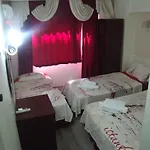 Hotell Artemis Old 3*