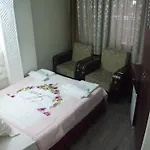 Artemis Old Hotell 3*