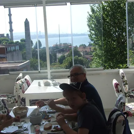 Hotel Artemis Old 3*
