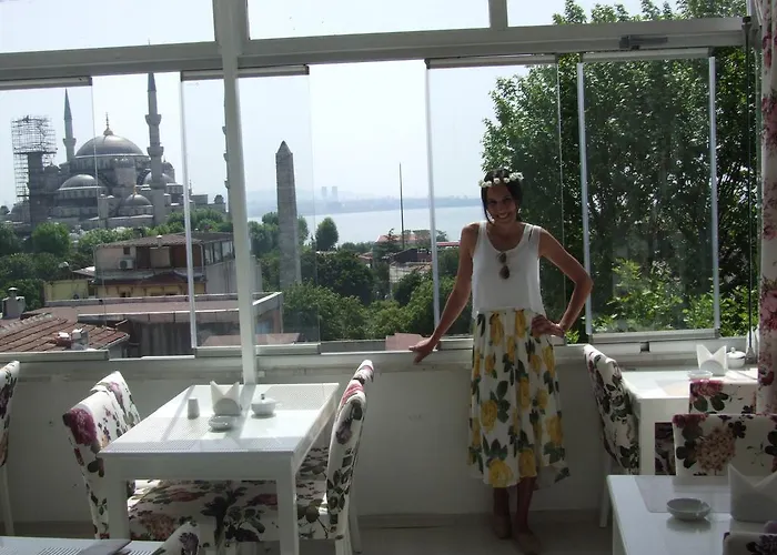 Artemis Old Hotel